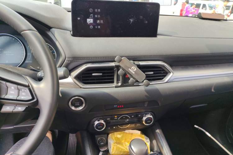 Used Mazda CX-5 2025 2.0L Automatic Two-Wheel Drive ZhiShang Pro Audio And AC Panel