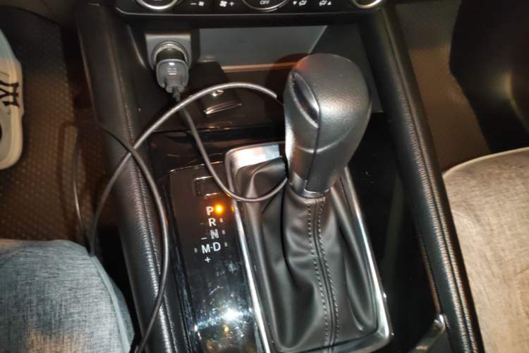 Used Mazda CX-5 2025 2.0L Automatic Two-Wheel Drive Comfort Version Gear Lever