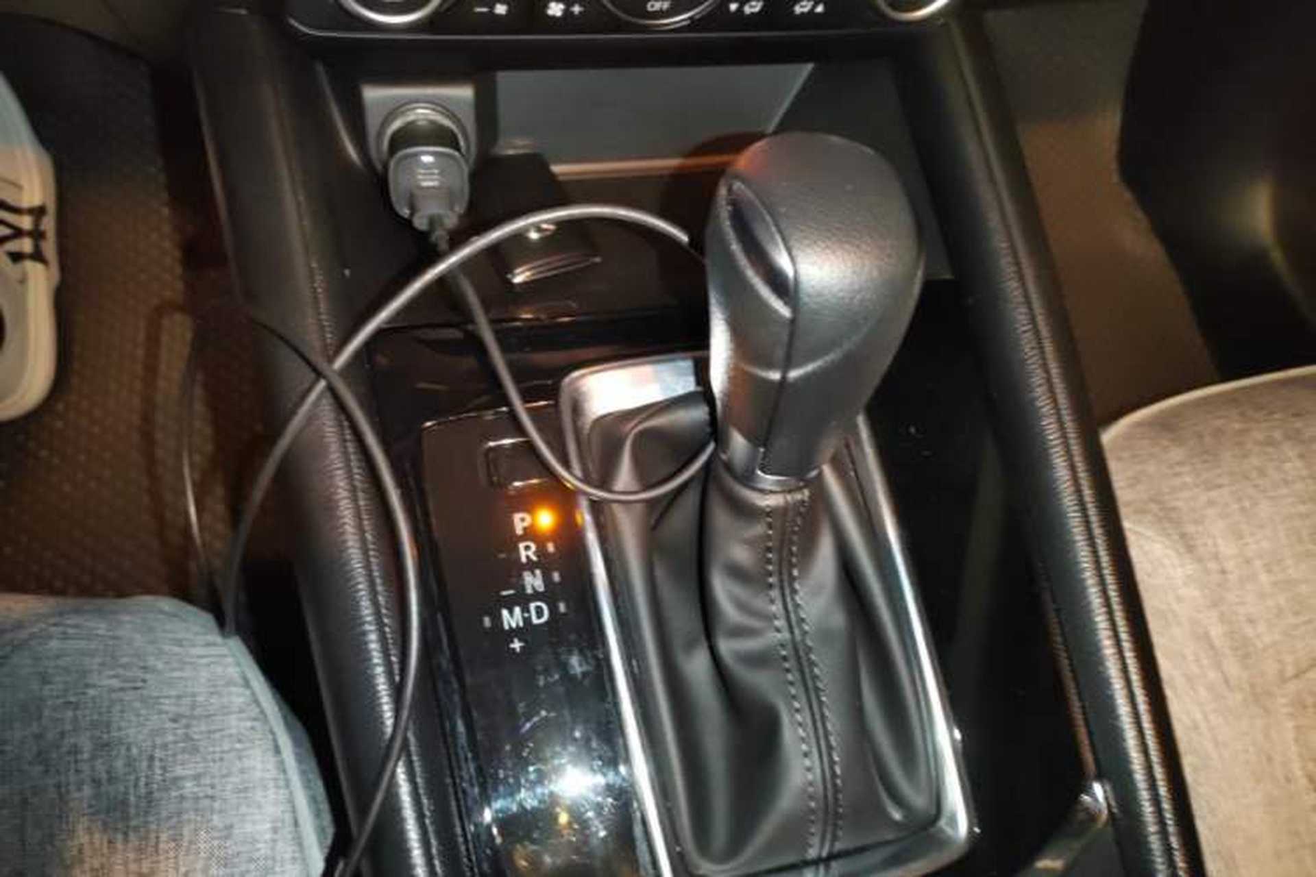 Used Mazda CX-5 2025 2.0L Automatic Two-Wheel Drive Comfort Version Gear Lever