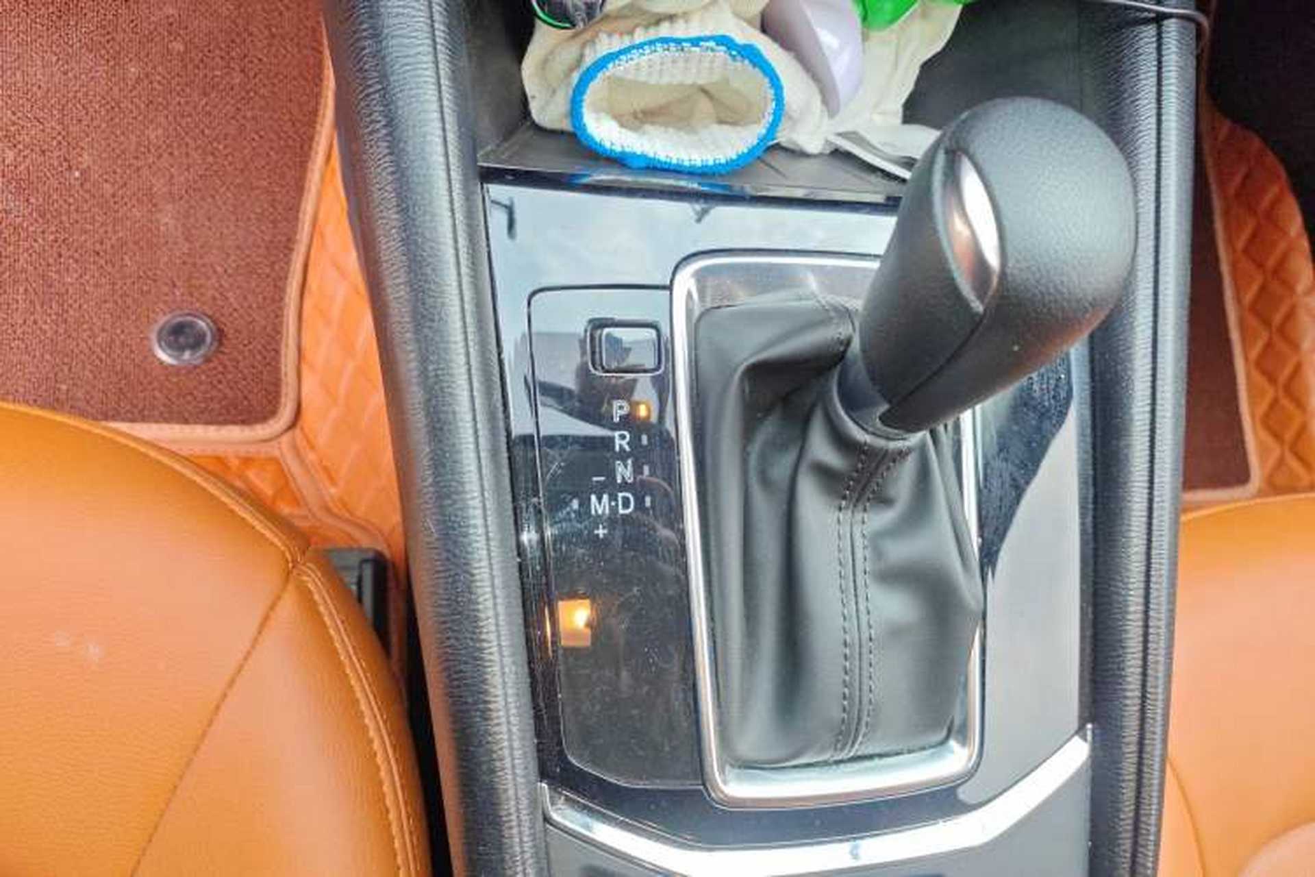 Used Mazda CX-5 2025 2.0L Automatic Two-Wheel Drive Comfort Version Gear Lever