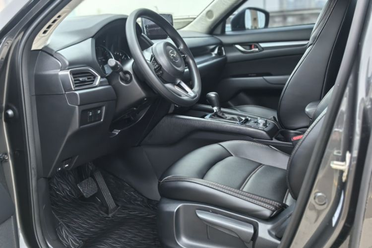 Used Mazda CX-5 2025 2.0L Automatic Two-Wheel Drive Comfort Version Interior 2