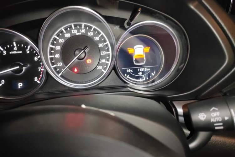 Used Mazda CX-5 2025 2.0L Automatic Two-Wheel Drive Comfort Version Odometer Close Up