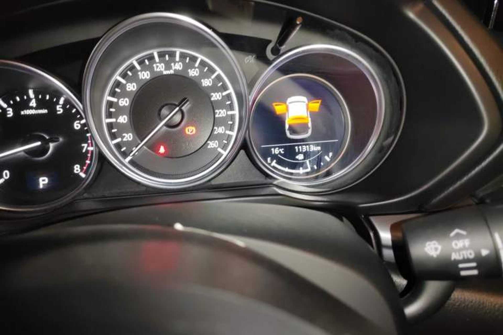 Used Mazda CX-5 2025 2.0L Automatic Two-Wheel Drive Comfort Version Odometer Close Up