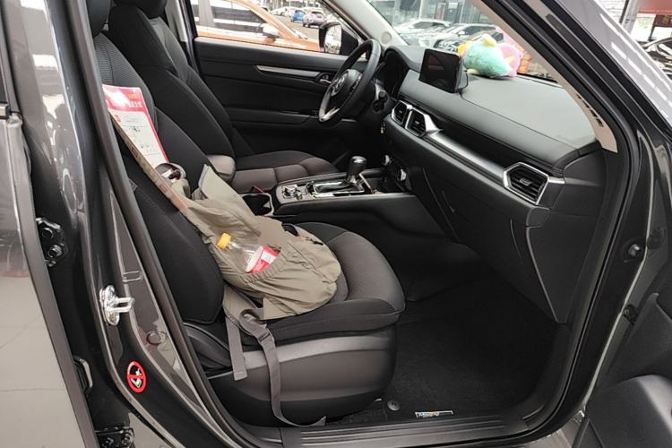 Used Mazda CX-5 2025 2.0L Automatic Two-Wheel Drive ZhiShang Pro Right Front Seat