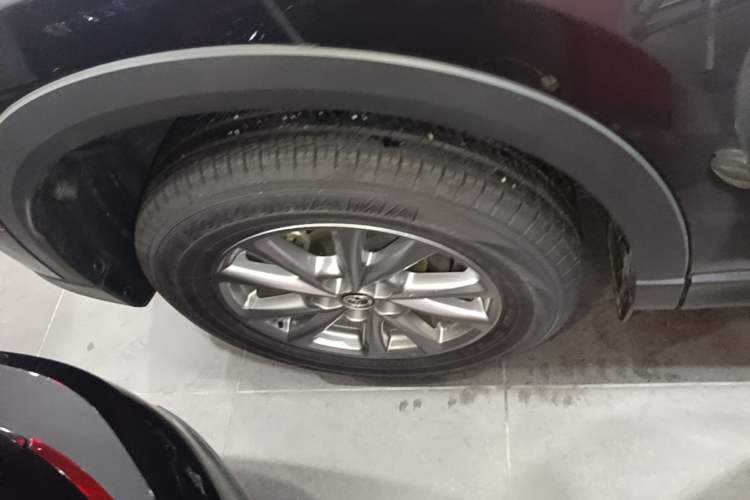 Used Mazda CX-5 2025 2.0L Automatic Two-Wheel Drive Comfort Version Right Rear Wheel Hub