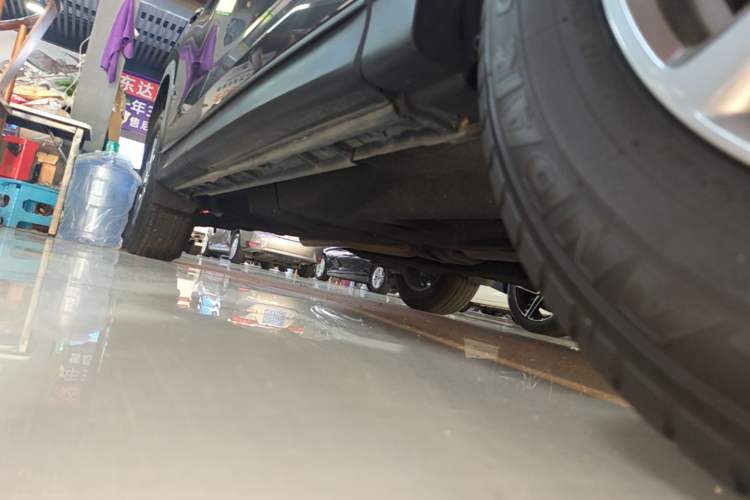 Used Mazda CX-5 2025 2.0L Automatic Two-Wheel Drive Comfort Version Right Side Sill