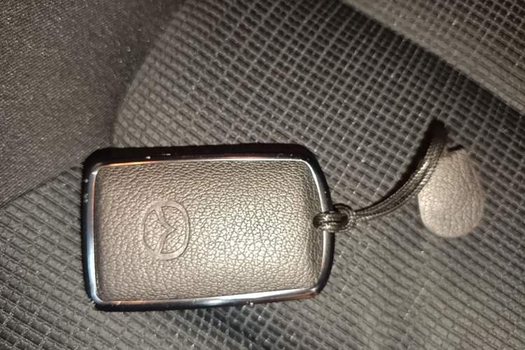 Used Mazda CX-5 2025 2.0L Automatic Two-Wheel Drive Comfort Version Vehicle Key