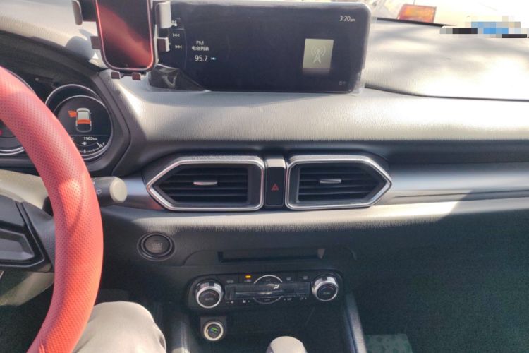 Used Mazda CX-5 2025 2.0L Automatic Two-Wheel Drive Comfort Version Audio And AC Panel