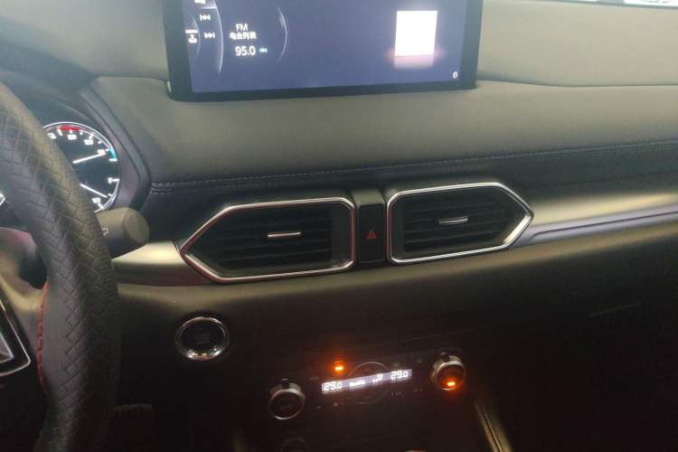 Used Mazda CX-5 2025 2.0L Automatic Two-Wheel Drive ZhiShang Pro Audio And AC Panel