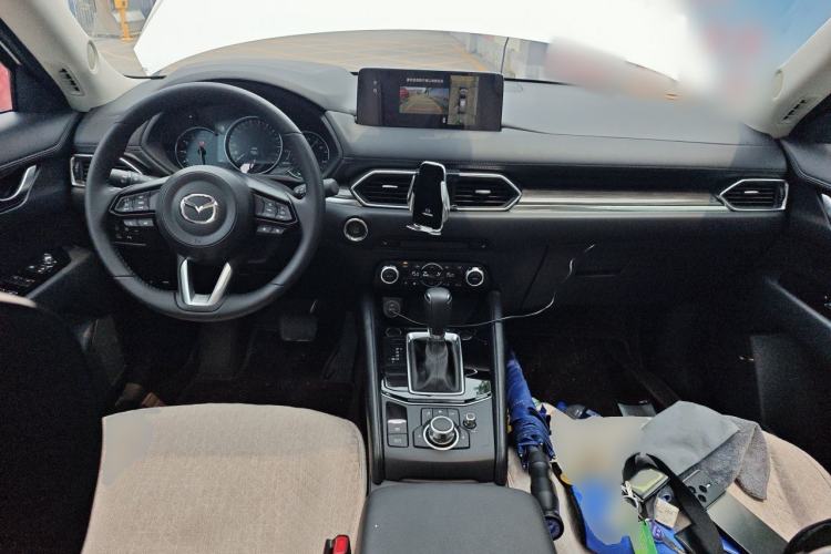 Used Mazda CX-5 2025 2.0L Automatic Two-Wheel Drive Zhiya Pro Center Console
