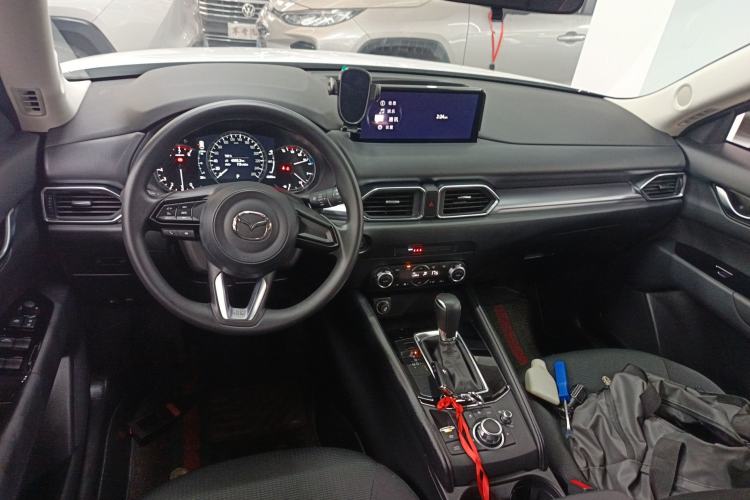 Used Mazda CX-5 2025 2.0L Automatic Two-Wheel Drive Comfort Version Center Console