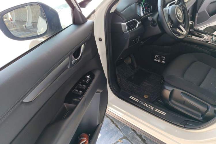 Used Mazda CX-5 2025 2.0L Automatic Two-Wheel Drive Smart Edition Driver Seat