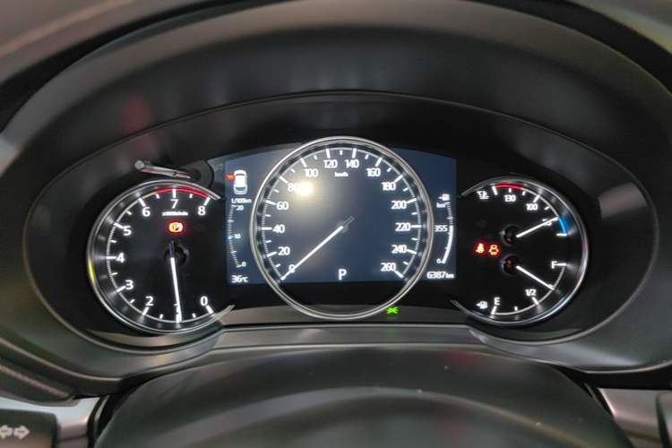 Used Mazda CX-5 2025 2.0L Automatic Two-Wheel Drive Comfort Version Instrument Cluster