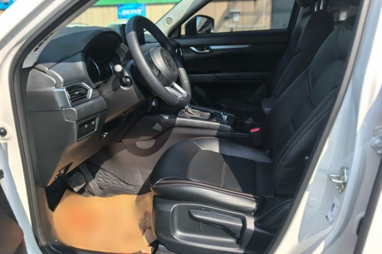Used Mazda CX-5 2025 2.0L Automatic Two-Wheel Drive Comfort Version Interior 3