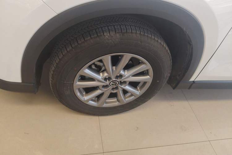Used Mazda CX-5 2025 2.0L Automatic Two-Wheel Drive ZhiShang Pro Left Front Wheel Hub