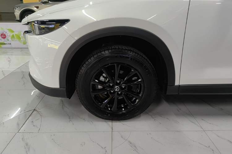 Used Mazda CX-5 2025 2.0L Automatic Two-Wheel Drive Comfort Version Left Front Wheel Hub