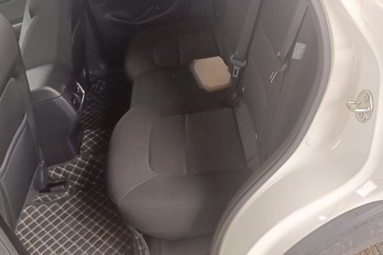 Used Mazda CX-5 2025 2.0L Automatic Two-Wheel Drive Comfort Version Left Rear Seat