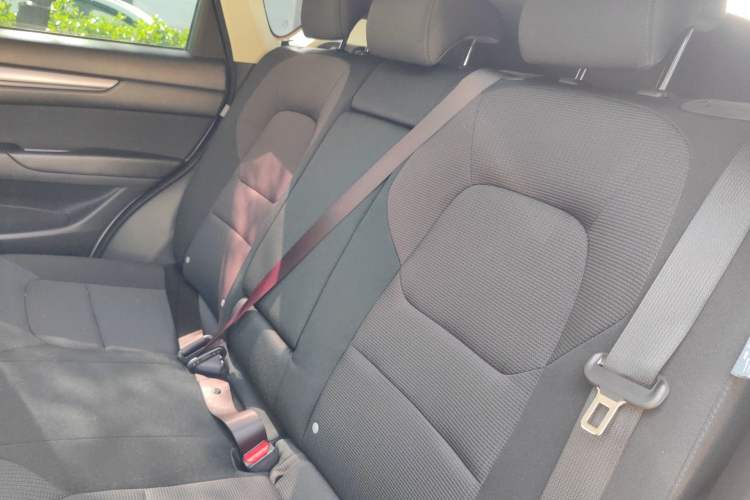 Used Mazda CX-5 2025 2.0L Automatic Two-Wheel Drive Comfort Version Left Rear Seat