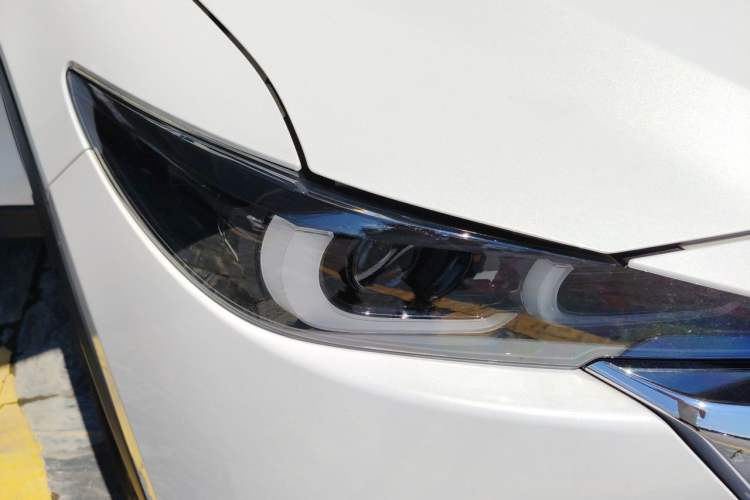 Used Mazda CX-5 2025 2.0L Automatic Two-Wheel Drive Smart Edition Right Front Headlight