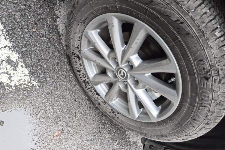 Used Mazda CX-5 2025 2.0L Automatic Two-Wheel Drive Comfort Version Right Front Wheel Hub