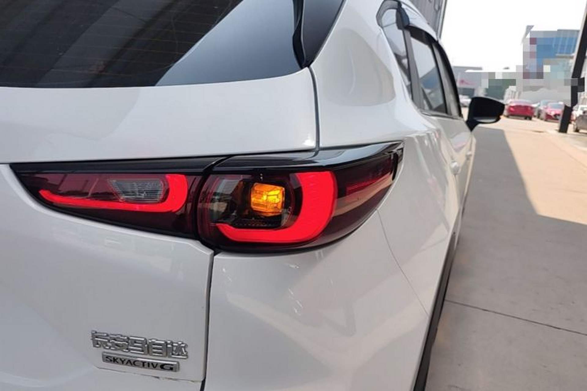 Used Mazda CX-5 2025 2.0L Automatic Two-Wheel Drive ZhiShang Pro Right Rear Taillight
