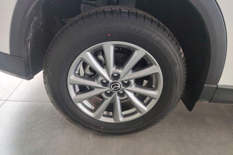 Used Mazda CX-5 2025 2.0L Automatic Two-Wheel Drive Comfort Version Right Rear Wheel Hub