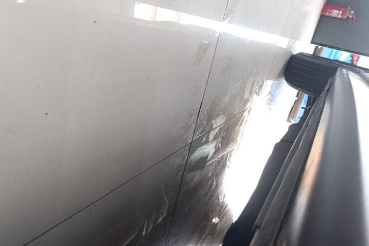 Used Mazda CX-5 2025 2.0L Automatic Two-Wheel Drive Comfort Version Right Side Sill