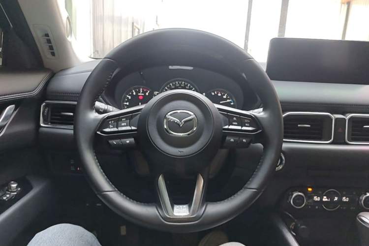 Used Mazda CX-5 2025 2.0L Automatic Two-Wheel Drive ZhiShang Pro Steering Wheel