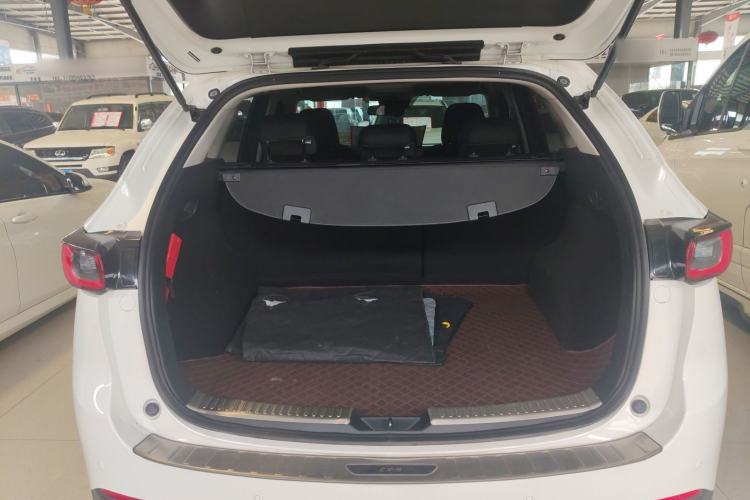 Used Mazda CX-5 2025 2.0L Automatic Two-Wheel Drive ZhiShang Pro Trunk