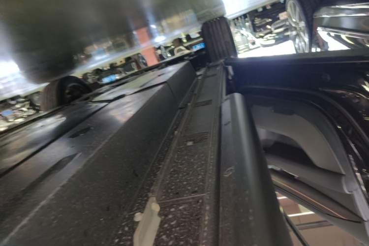 Used Mazda CX-50 2023 2.5L Luxury Edition Left Side Sill