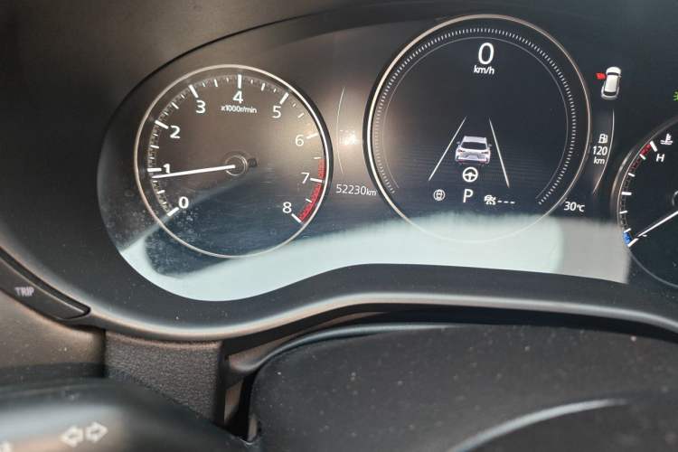Used Mazda CX-50 2023 2.5L Smart Drive Version Odometer Close Up