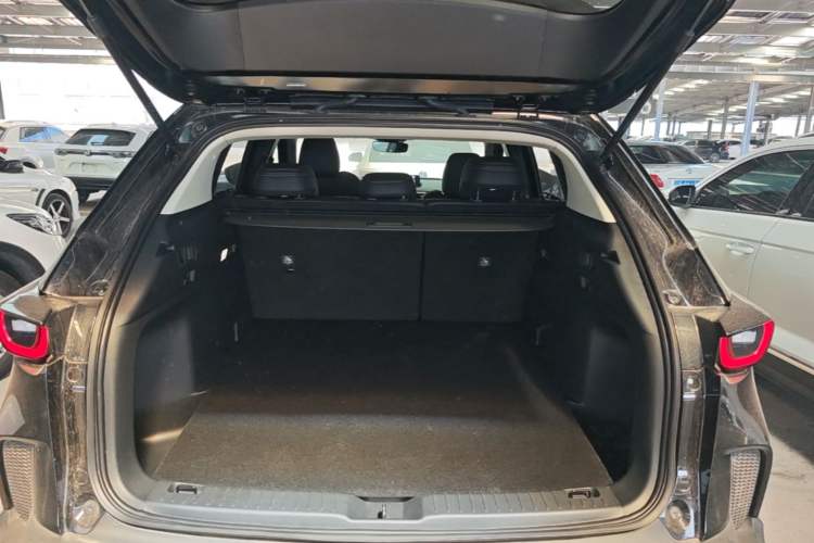 Used Mazda CX-50 2023 2.0L Leading Edition Trunk