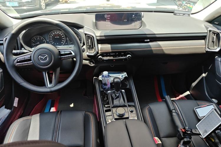 Used Mazda CX-50 2023 2.5L Luxury Edition Center Console