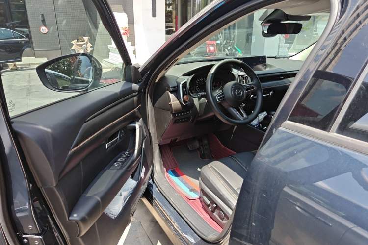Used Mazda CX-50 2023 2.5L Luxury Edition Driver Seat