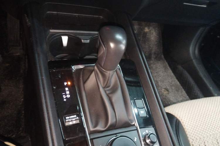 Used Mazda CX-50 2023 2.5L HEV Four-Wheel Drive Prestige Version Gear Lever
