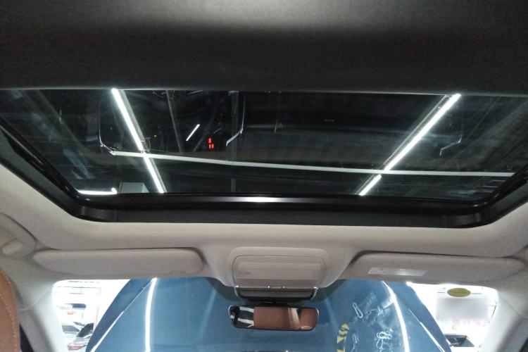 Used Mazda CX-50 2023 2.5L HEV Four-Wheel Drive Prestige Version Headliner