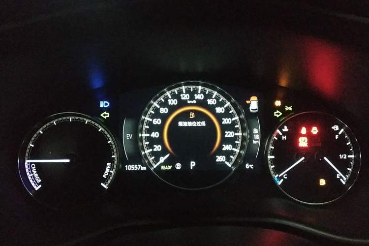 Used Mazda CX-50 2023 2.5L HEV Four-Wheel Drive Prestige Version Instrument Cluster