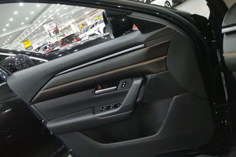 Used Mazda CX-50 2023 2.5L Smart Drive Version Interior 7