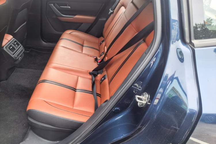 Used Mazda CX-50 2023 2.5L HEV Four-Wheel Drive Prestige Version Left Rear Seat