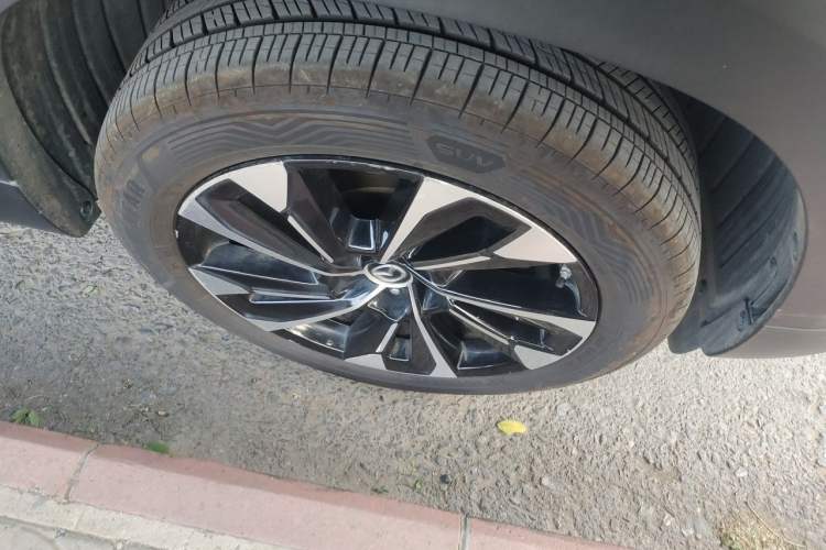 Used Mazda CX-50 2023 2.5L Smart Drive Version Right Front Wheel Hub