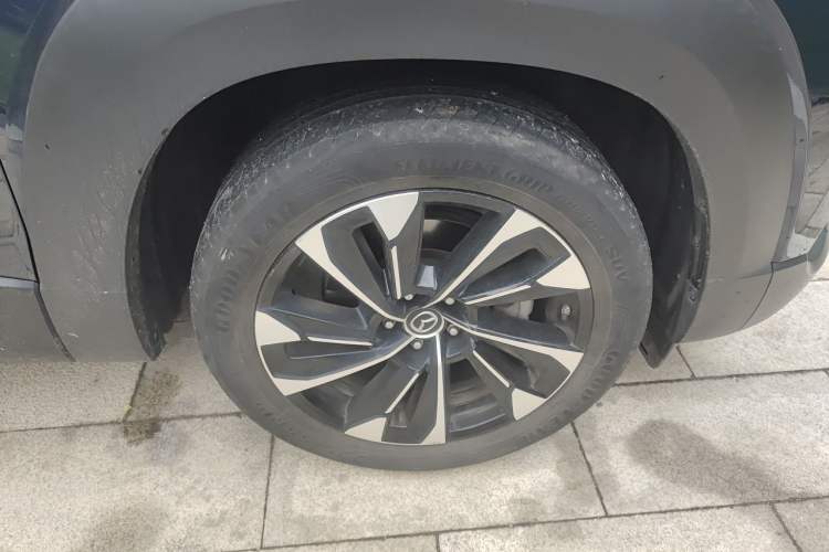 Used Mazda CX-50 2023 2.5L Smart Drive Version Right Front Wheel Hub
