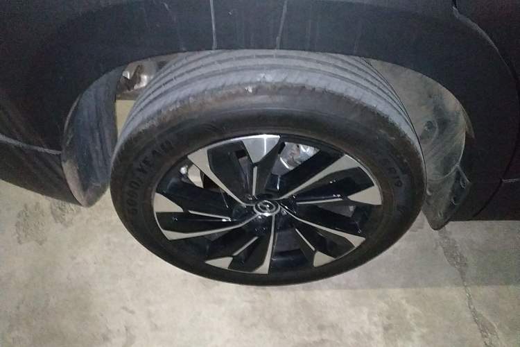 Used Mazda CX-50 2023 2.5L HEV Four-Wheel Drive Prestige Version Right Rear Wheel Hub