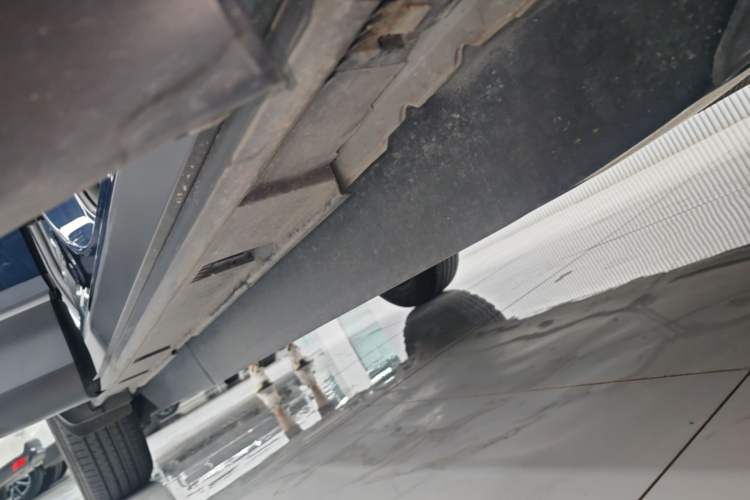 Used Mazda CX-50 2023 2.0L Leading Edition Right Side Sill