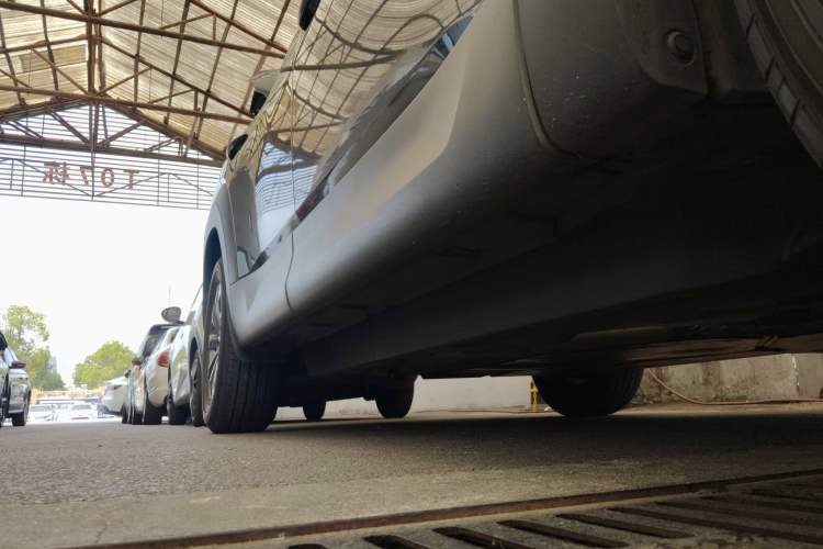 Used Mazda CX-50 2023 2.5L Comfort Edition Right Side Sill