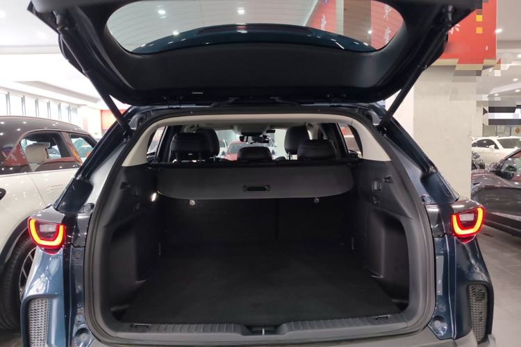 Used Mazda CX-50 2023 2.5L Smart Drive Version Trunk