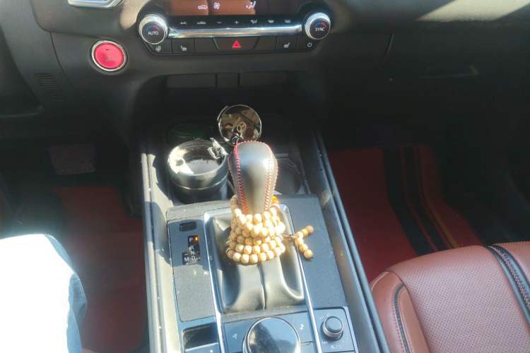 Used Mazda CX-50 2023 2.5L Luxury Edition Gear Lever