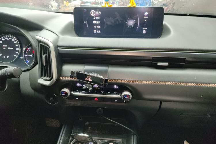 Used Mazda CX-50 2023 2.5L Smart Drive Version Audio And AC Panel