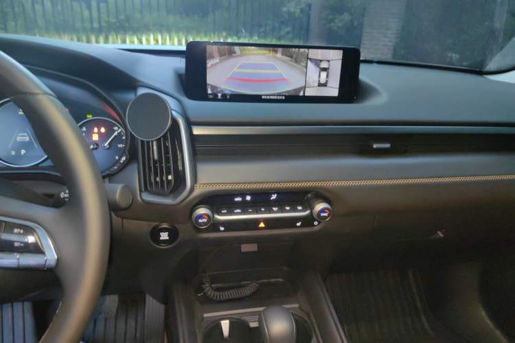 Used Mazda CX-50 2023 2.5L Smart Drive Version Audio And AC Panel