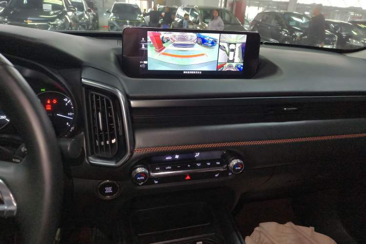 Used Mazda CX-50 2023 2.5L Luxury Edition Audio And AC Panel