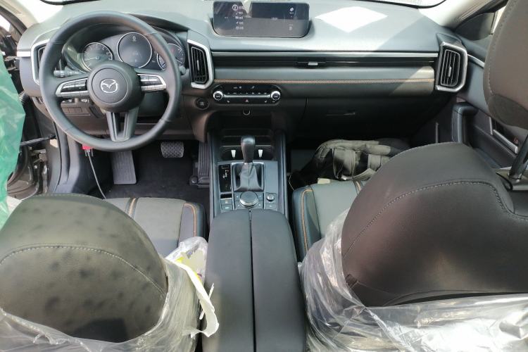 Used Mazda CX-50 2023 2.0L Leading Edition Center Console